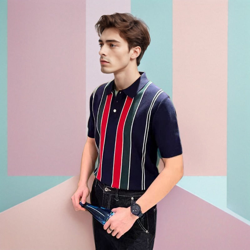 Polo de verano de rayas finas y corte ajustado para hombre