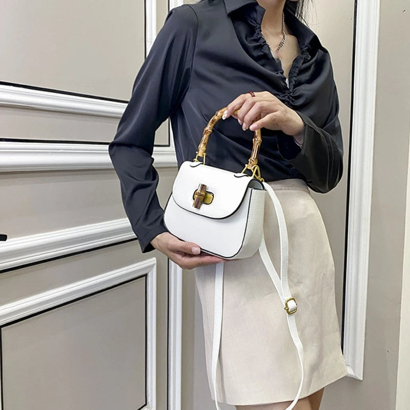 Bolso bandolera vintage con asa de bambú, de cuero