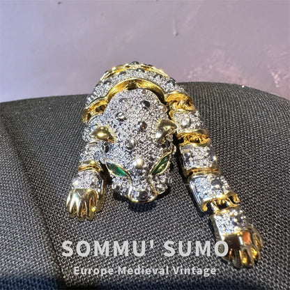 Piezas vintage Broche breve Accesorios europeos de otoño e invierno