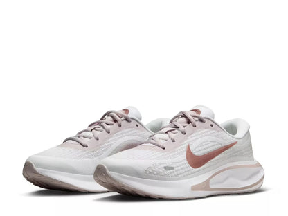Nike Journey Run Running Shoe - Mujer
