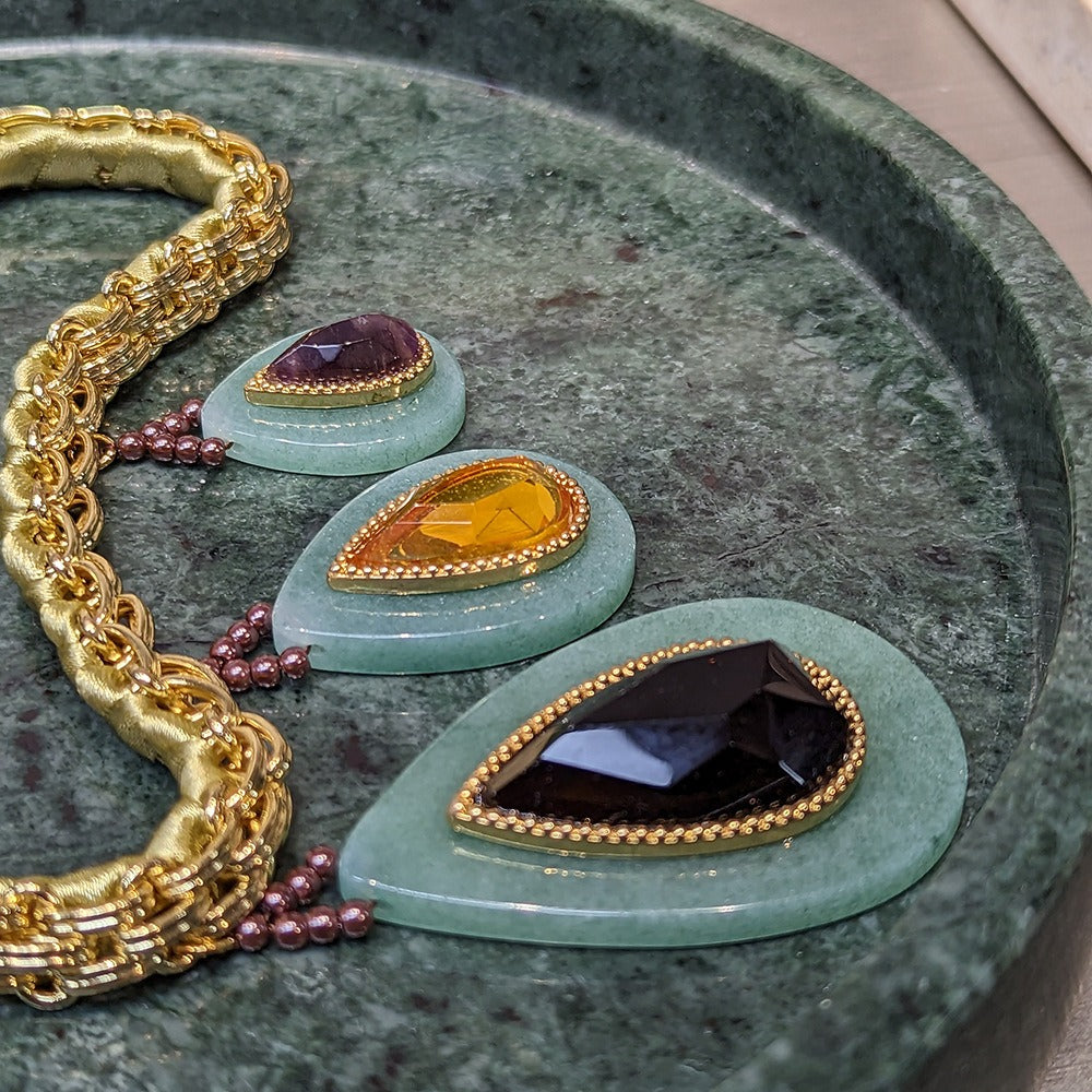 European and American retro heavy-duty woven Cuban thick chain natural stone droplet malachite green exaggerated luxury necklace