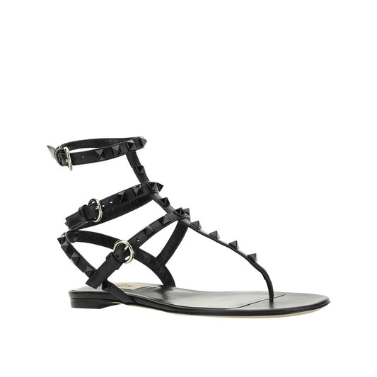 Valentino Garavani Rockstud Flip-Flop Sandlas