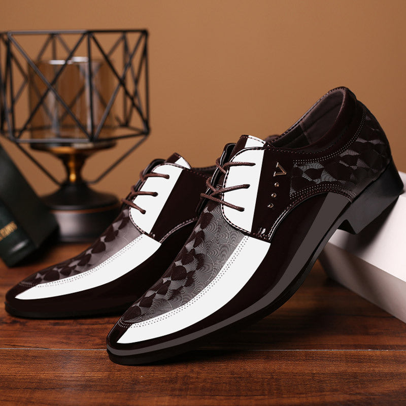 Zapatos de cuero brillante para vestir