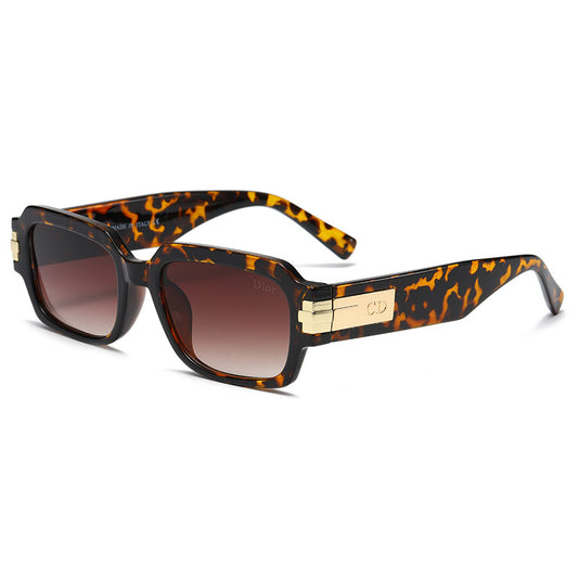 Gafas de sol cuadradas de montura pequeña de moda estilo cyberpunk
