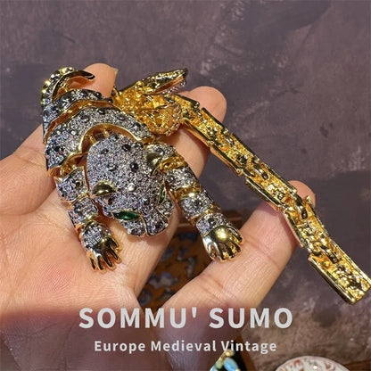 Piezas vintage Broche breve Accesorios europeos de otoño e invierno