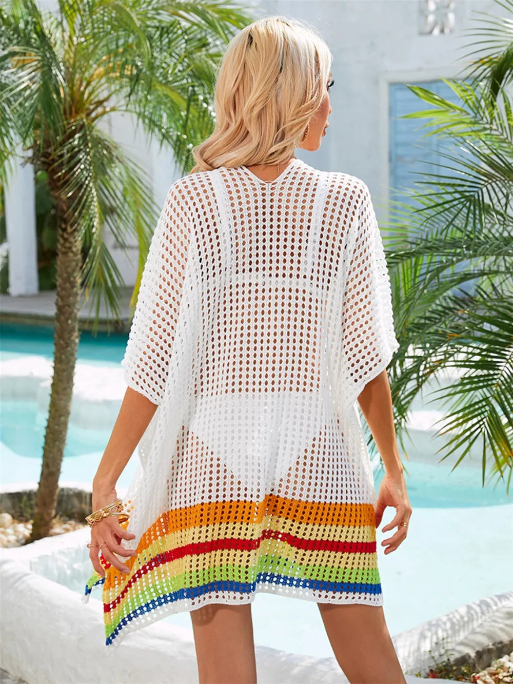 Vestido playero de media manga con escote en V calado y abertura