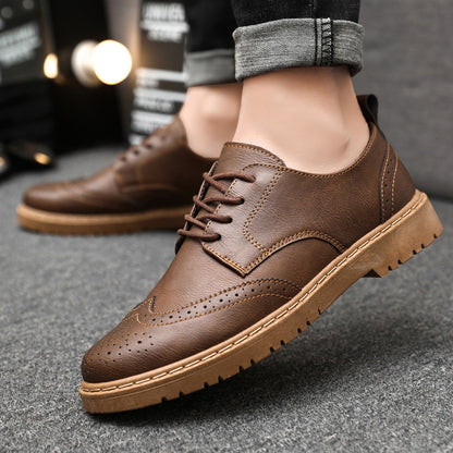 Zapatos para hombre de cuero. Estilo inglés